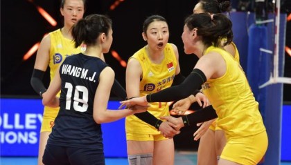 中国女排五局逆转德国 一传波动串联配合显生疏