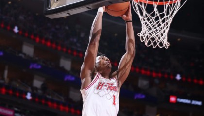 九游娱乐-还命中了两记长距离中投，火箭后场新星在进攻端的存在感有所提升