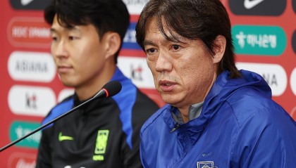 九游娱乐-洪明甫：对阵巴西继续使用三后卫，祝贺孙兴慜打破我纪录