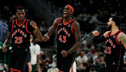 九游娱乐官网-背靠背第二场6人轮换干掉雄鹿！猛龙再度露出尖牙